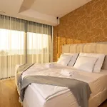 וילה Adria Seafront Luxury A Private Pool זאטון