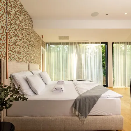 Adria Seafront Luxury A Private Pool Vila *