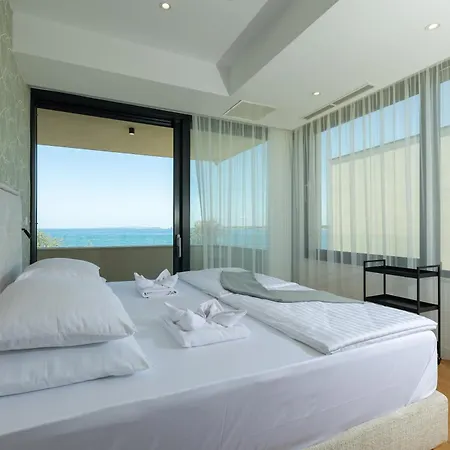 Adria Seafront Luxury A Private Pool *