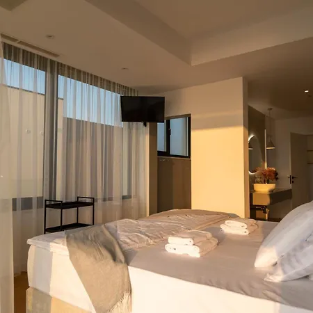 Adria Seafront Luxury A Private Pool * Zaton (Zadar)