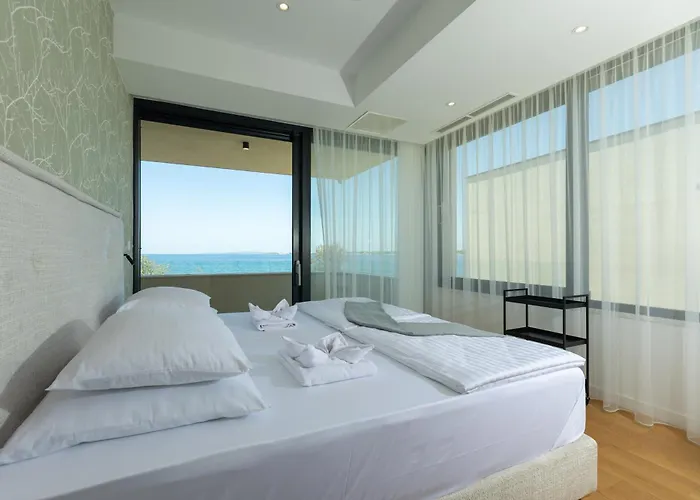 Adria Seafront Luxury A Private Pool *