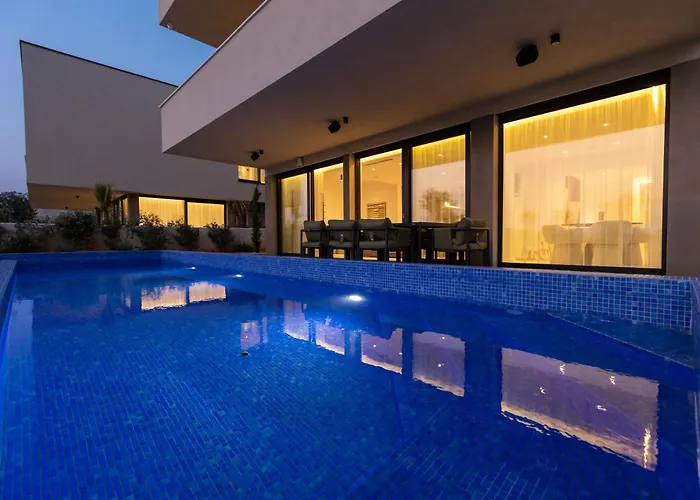 Adria Seafront Luxury A Private Pool * Zaton (Zadar)
