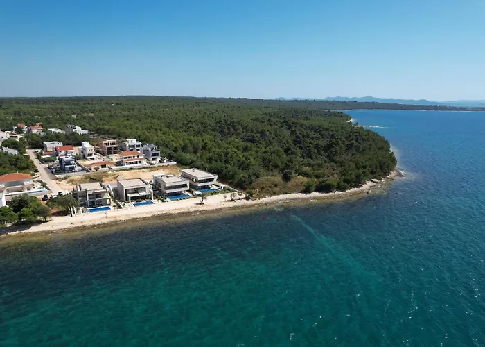 Adria Seafront Luxury A Private Pool * Zaton (Zadar)