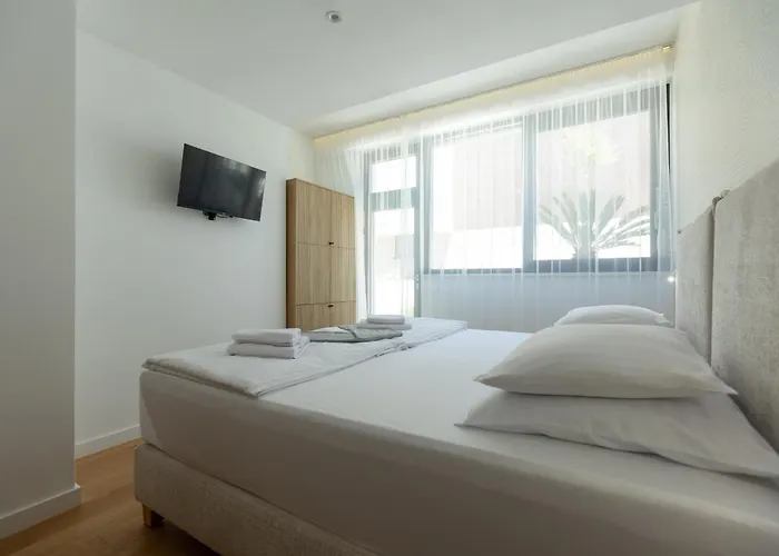Adria Seafront Luxury A Private Pool * Zaton (Zadar)