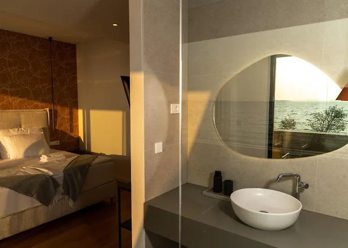 Adria Seafront Luxury A Private Pool *