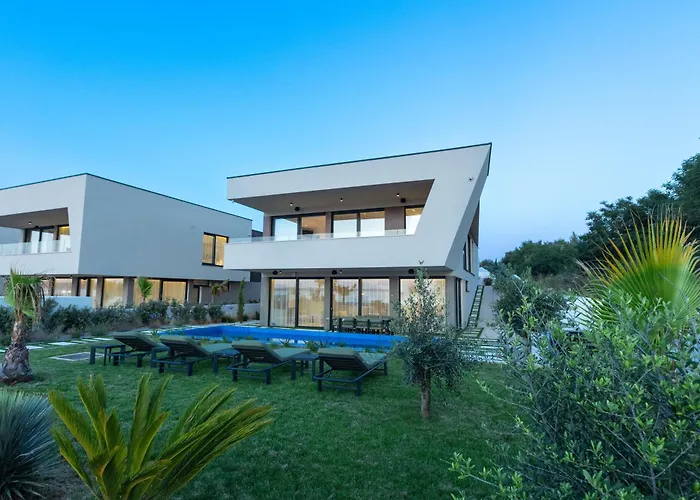 Adria Seafront Luxury A Private Pool * Zaton (Zadar)