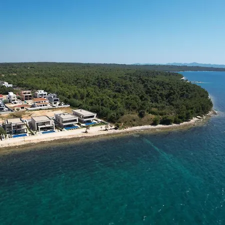 Adria Seafront Luxury A Private Pool * Zaton (Zadar)