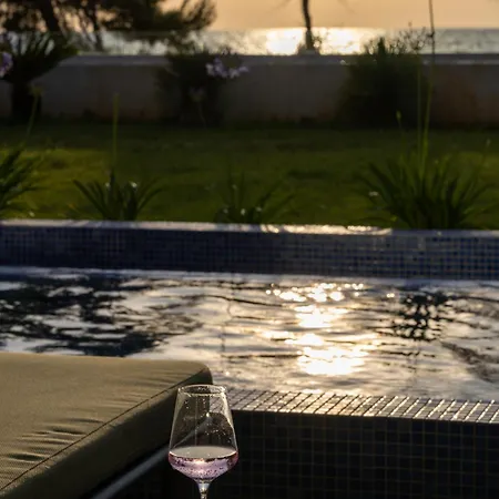 Adria Seafront Luxury A Private Pool Vila *