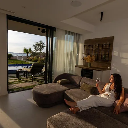 Adria Seafront Luxury A Private Pool * Zaton (Zadar)